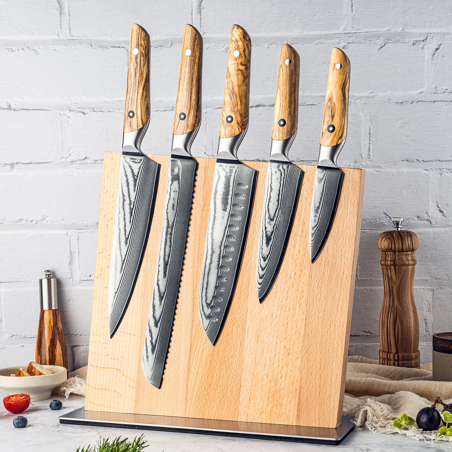 Fyn 5-Piece Damascus Knife Set – Complete Chef’s Collection with Olive Wood Handles