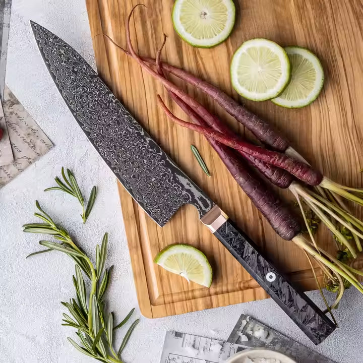 Fyn 8" Damascus Chef Knife – Professional Blade with Copper & Carbon Fiber Handle